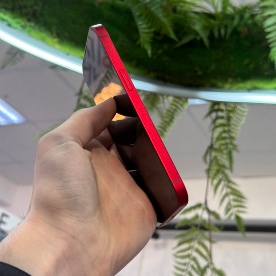 Apple iPhone 13 512 ГБ Красный