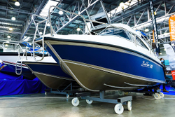 Катер-лодка алюминиевая BOSSFORR 580 HT