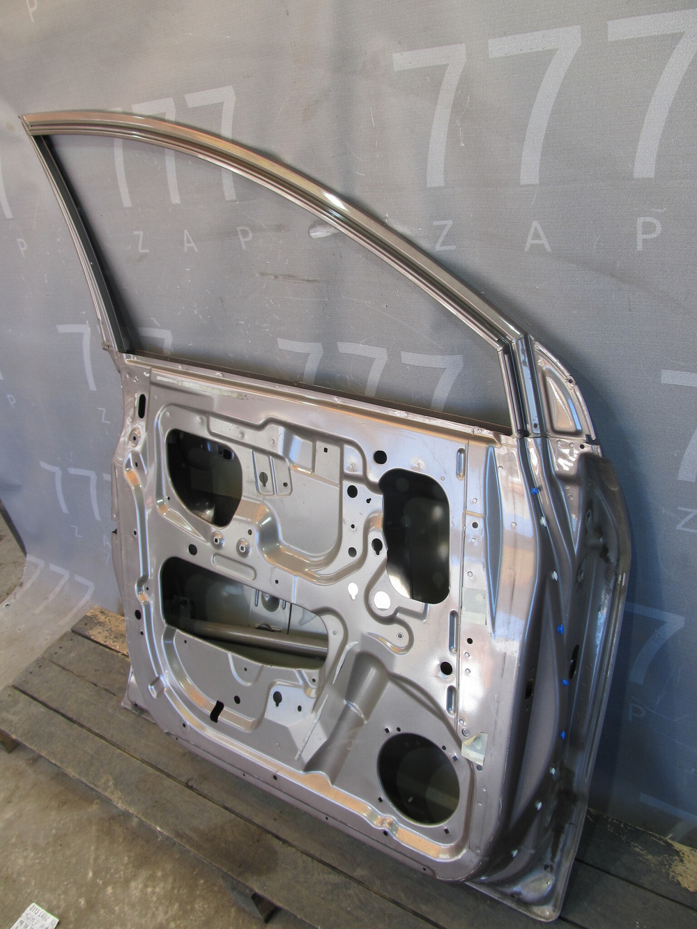 Дверь передняя левая Opel Antara (L07)  Б/У Оригинал 20924986