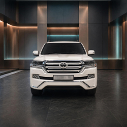 Toyota Land Cruiser 200 2018 Белый