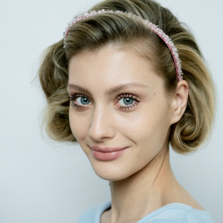 Ободок розовый со стеклянными бусинами