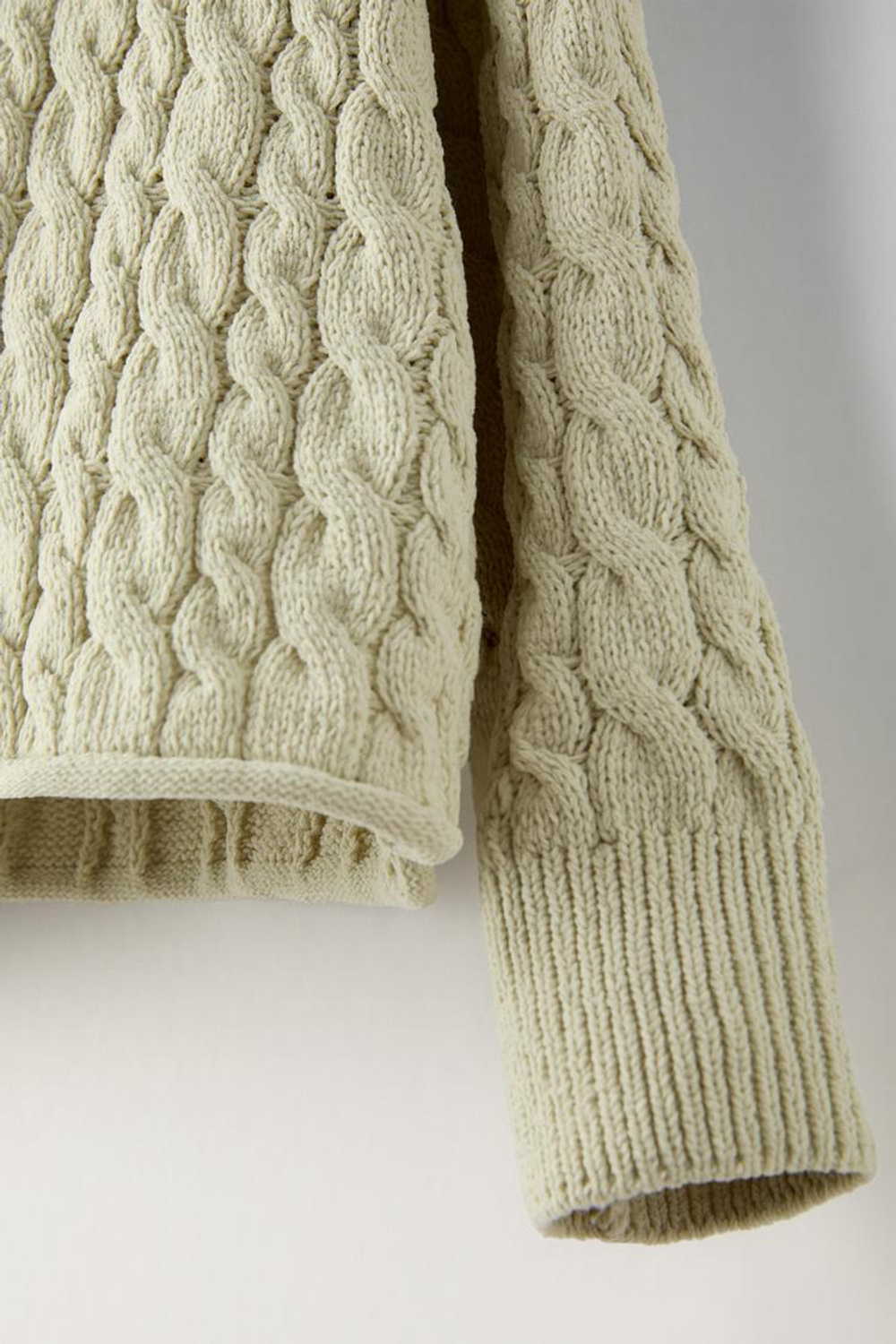 ZARA СВИТЕР ИЗ СИНЕЛИ С УЗОРОМ «КОСЫ», СВЕТЛО-ЗЕЛЕНЫЙ