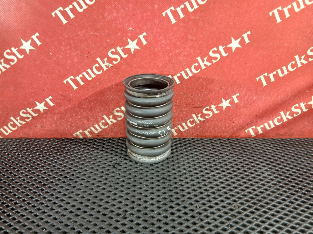 Патрубок интеркулера