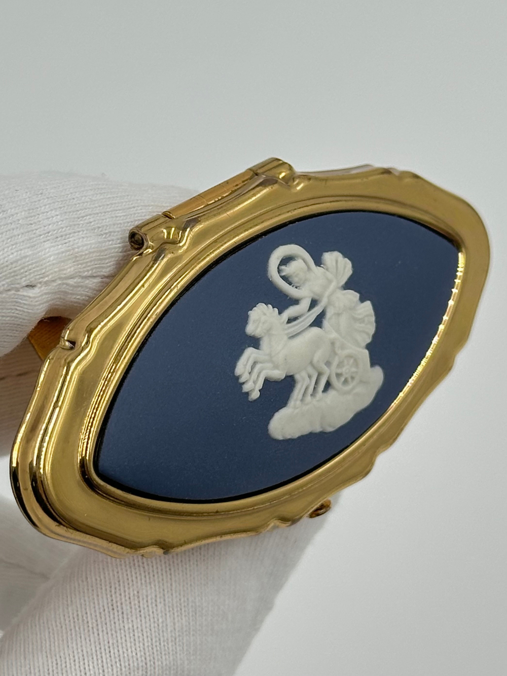 Футляр для помады тёмно-синий Wedgwood by Stratton