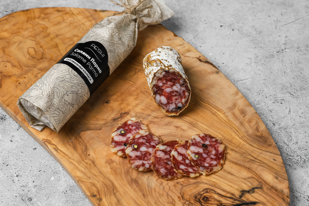 Колбаса сыровяленая салями Парма Salame Parma