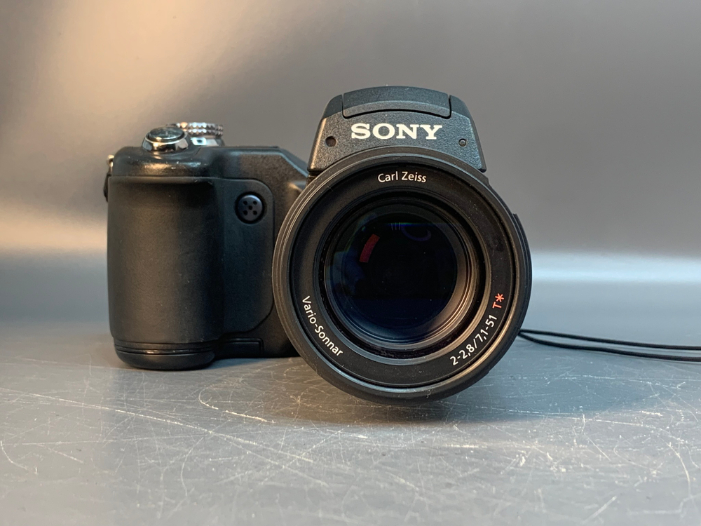 Sony DSC-F828