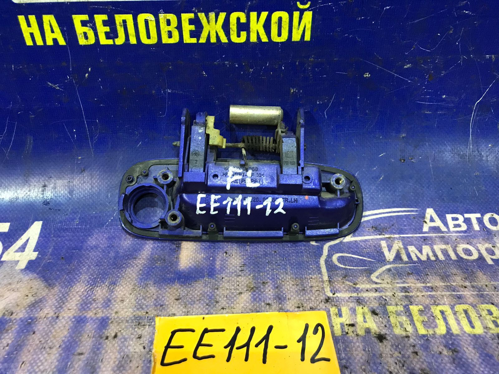 Ручка двери передней левой внешняя TOYOTA COROLLA 1999