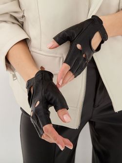 Перчатки без пальцев короткие кожаные