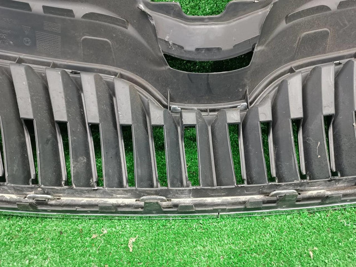 Решетка радиатора Skoda Rapid 1 (2012-2020)