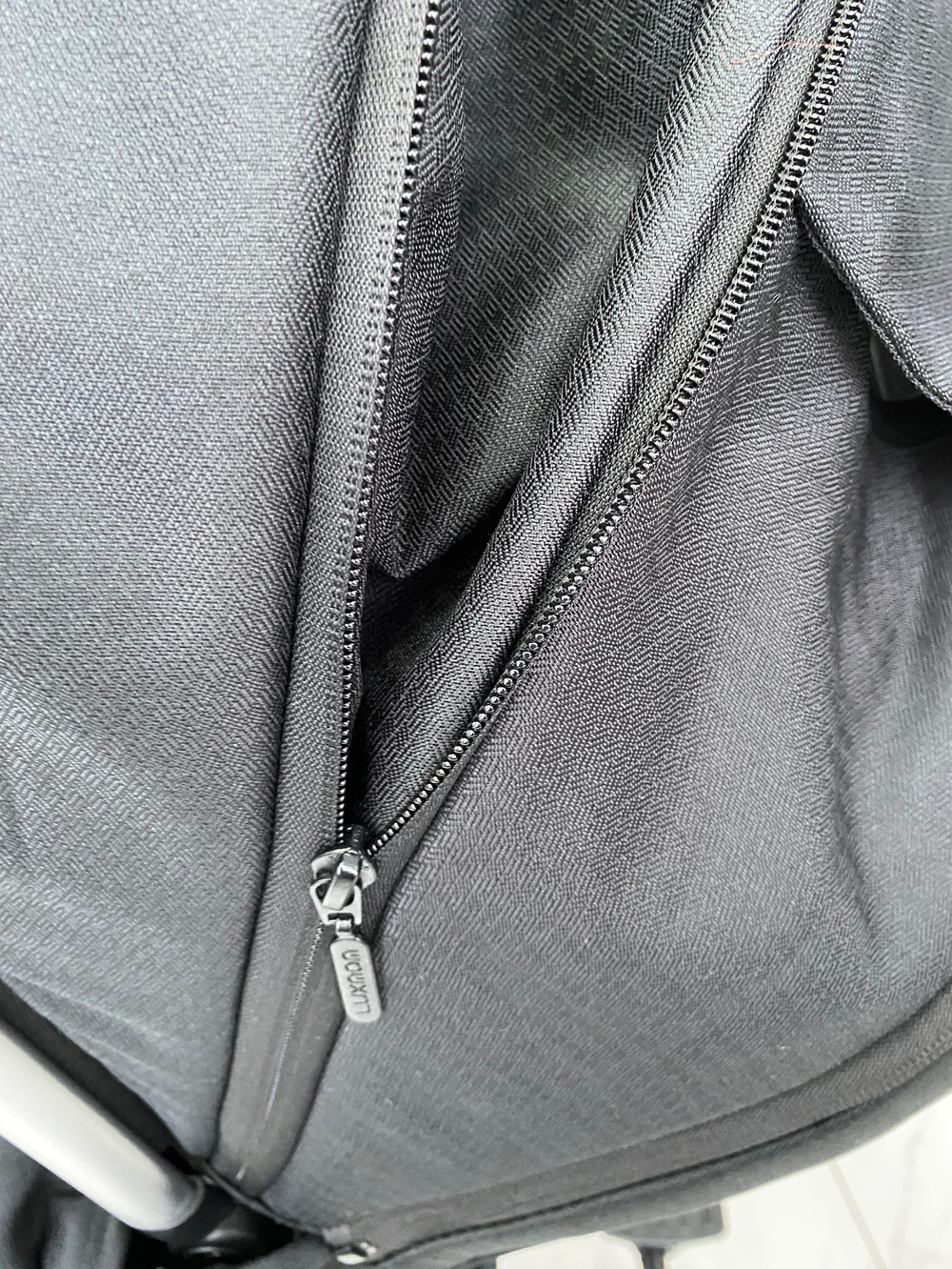 Модульная коляска 2 в 1 luxmom 750 Черный