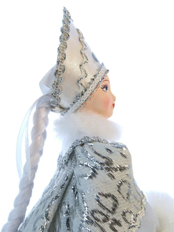 Кукла фарфоровая Снегурочка, новогодняя игрушка под елку, 25 см