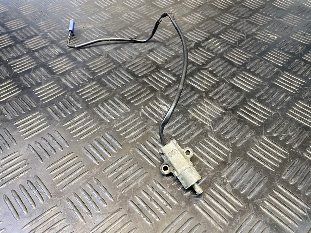 Концевик боковой подножки Yamaha TDM850 RN03J 053988