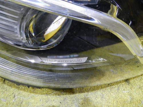 Битая Фара правая Mercedes E W213 (2016-2021) LED