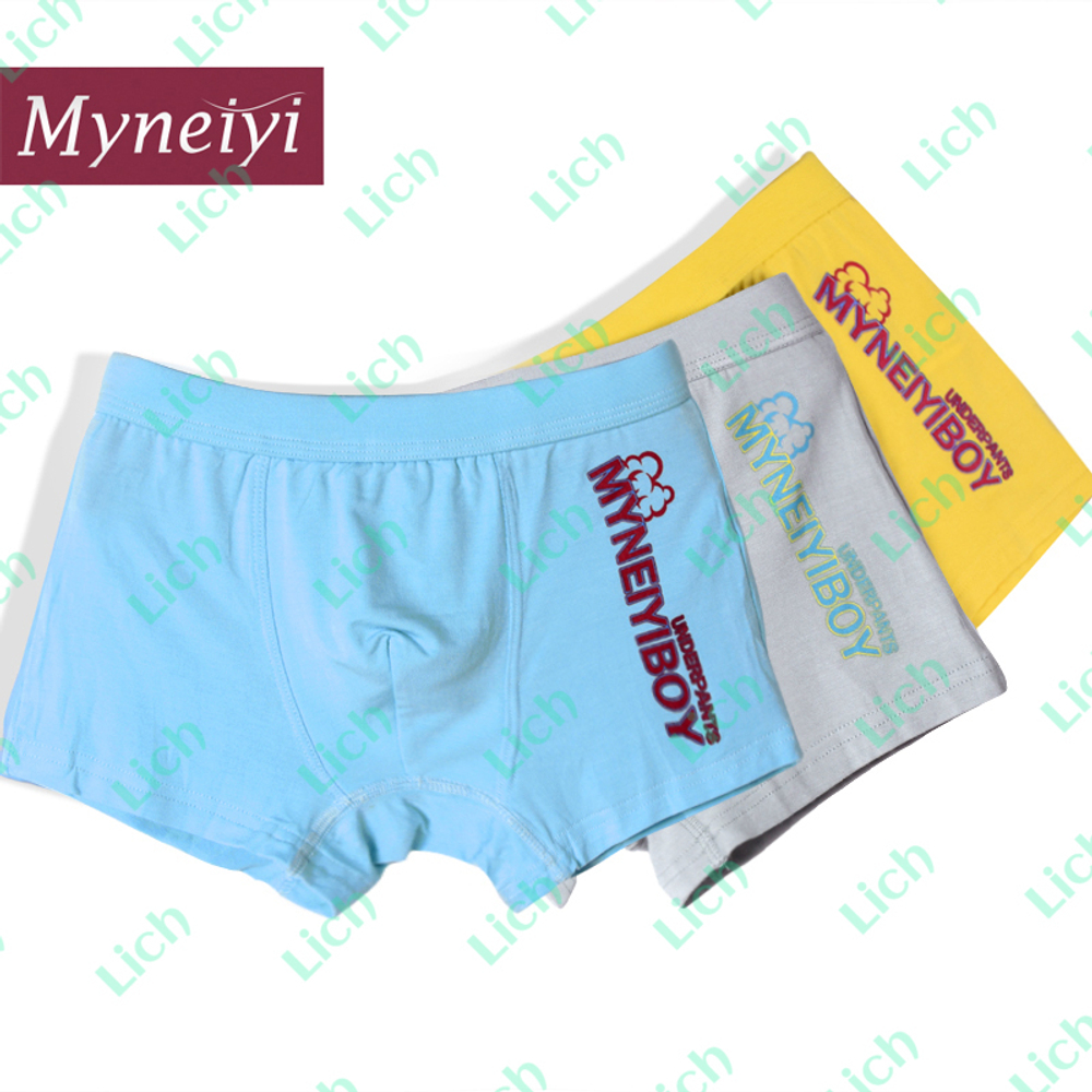 Трусы-боксеры однотонные с контрастной надписью