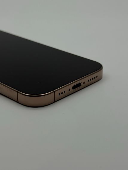 iPhone 16 Pro 256Gb Desert Titanium