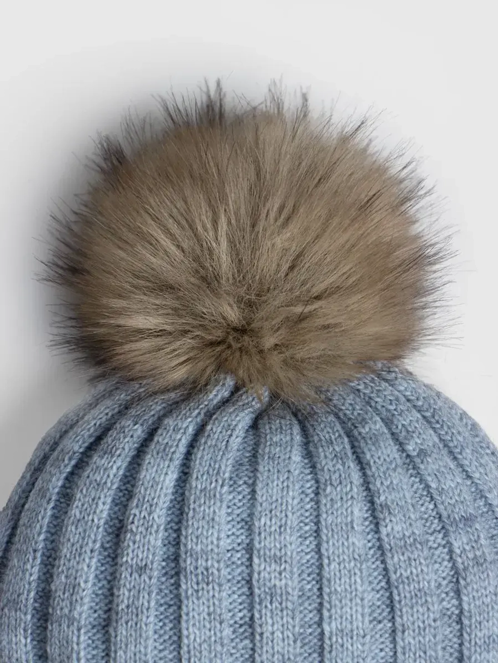 Шапка для мальчика зимняя и снуд