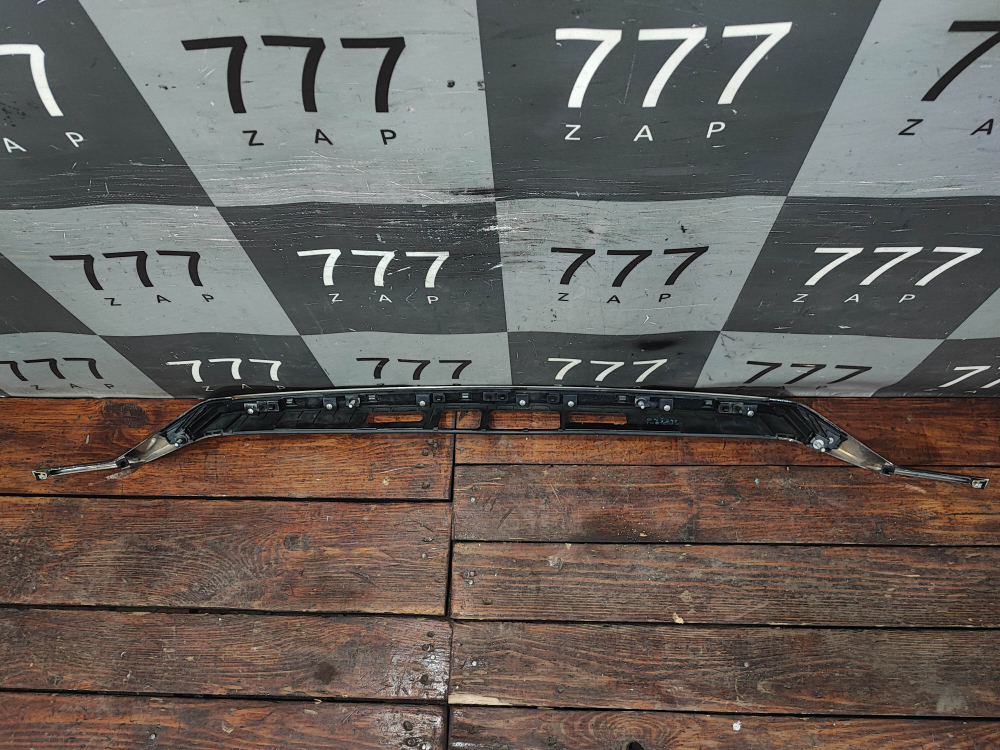 Накладка крышки багажника Geely Tugella 19-нв Б/У Оригинал 5062040200