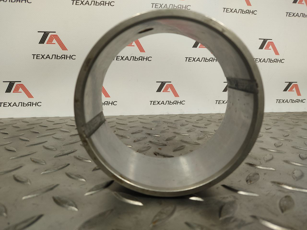 Втулка 7J-1338