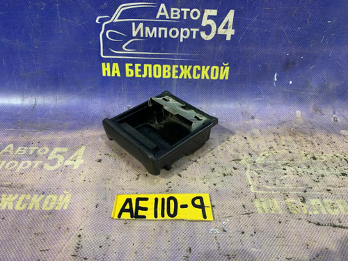 Пепельница TOYOTA COROLLA 1997