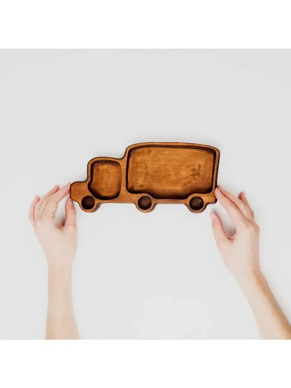 Деревянная менажница "Грузовик" из кедра