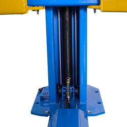 A240XM Двухстоечный электрогидравлический подъемник  4 т. Снятие стопоров с одной колонны