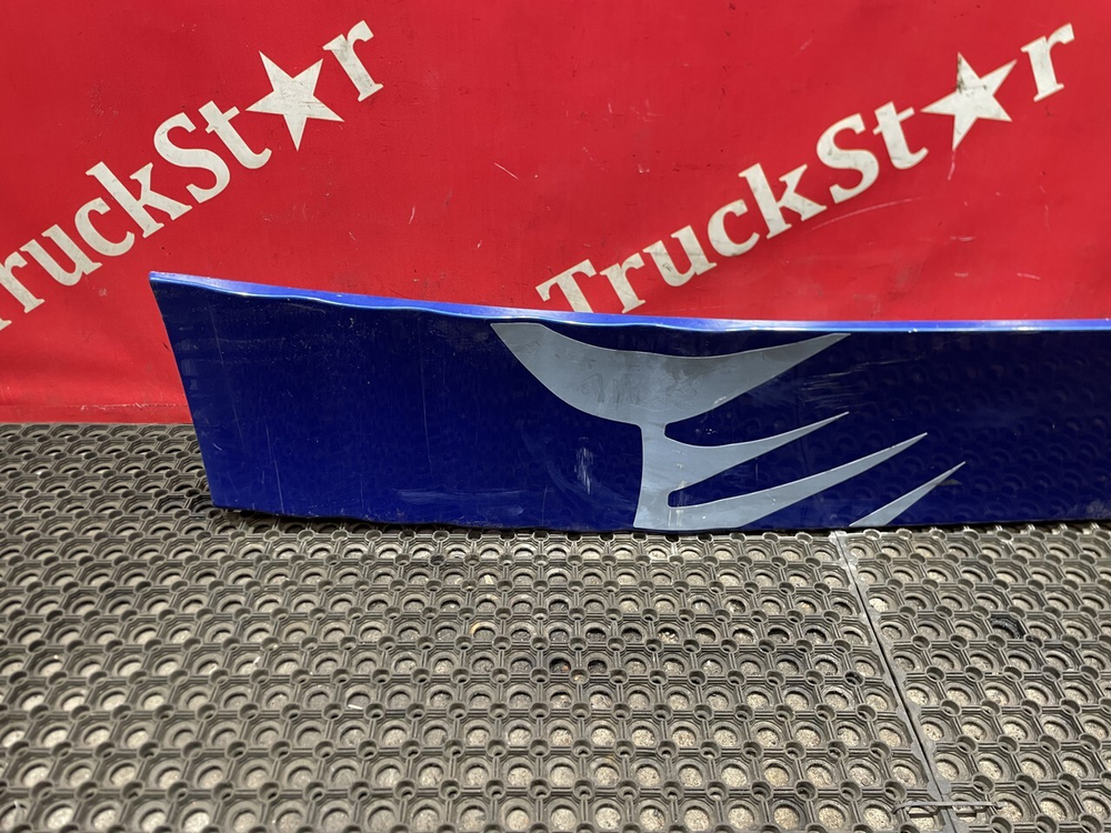 Спойлер кабины боковой правый