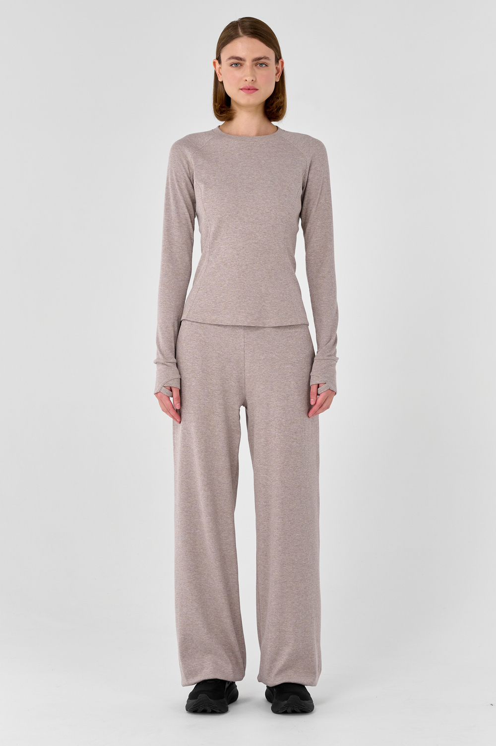 Лонгслив приталенный с рельефом