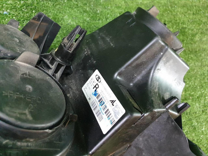 Битая Фара правая Lada Largus 1 (2021-н.в.) галоген