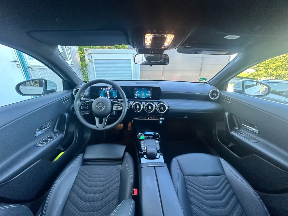 Mercedes-Benz A 180