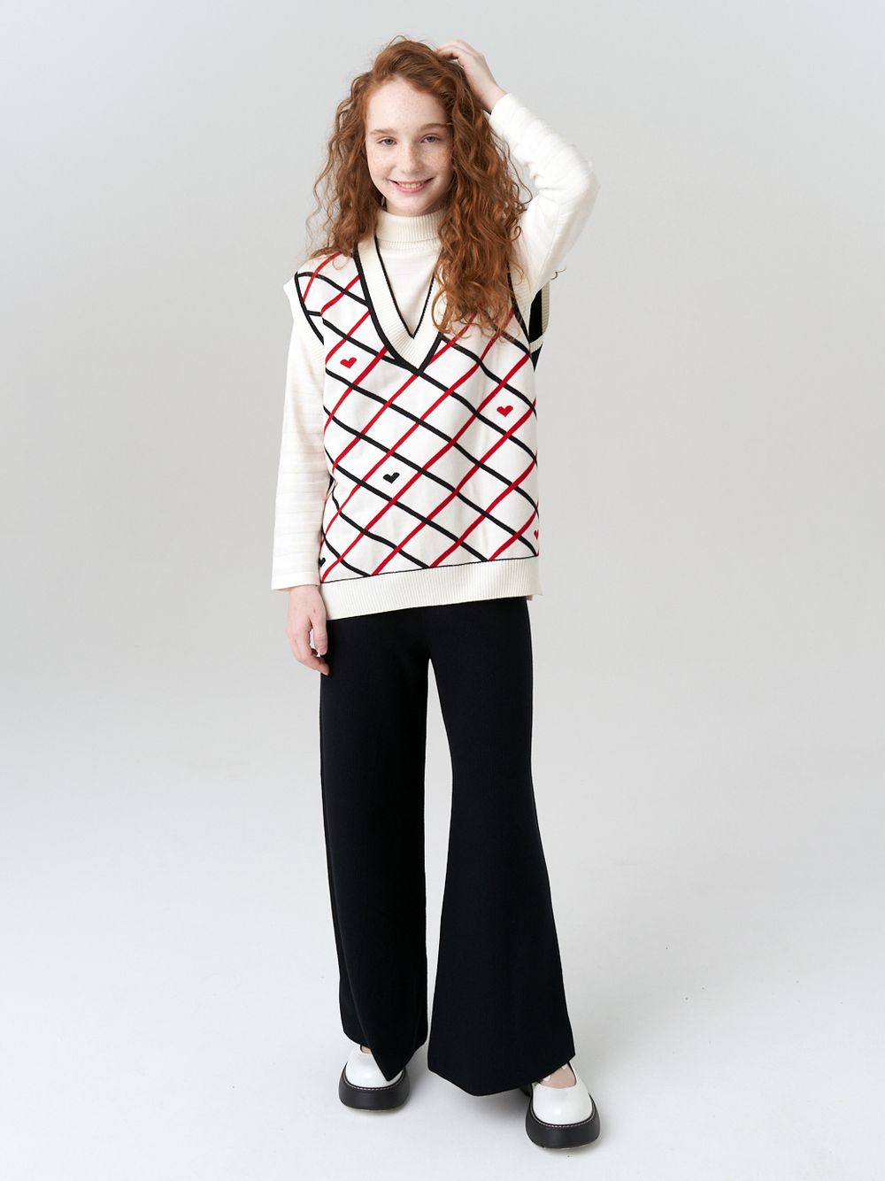 Жилетка в школу для девочки AT1011 черный-молочный