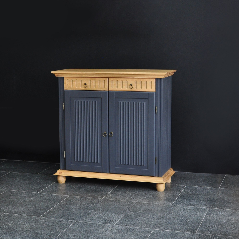 Комод Хельсинки в прихожую для обуви и вещей из сосны