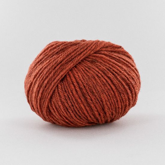 Пряжа FONTY Nimbus (100% французский меринос d'Arles и португальский меринос)