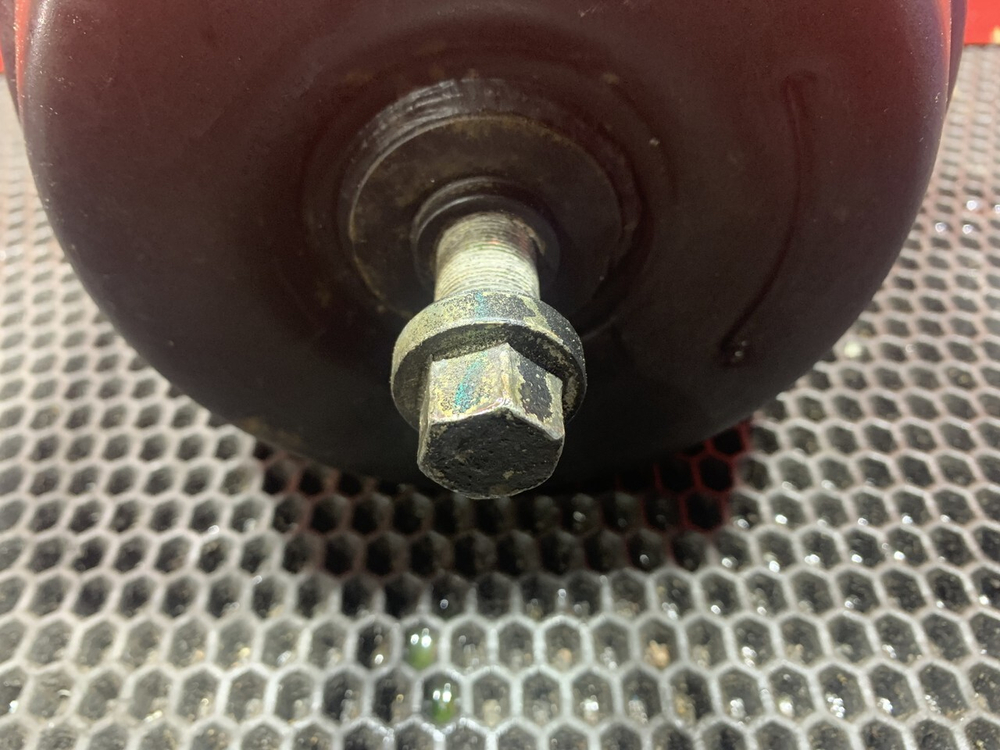 Энергоаккумулятор задний 2023г.