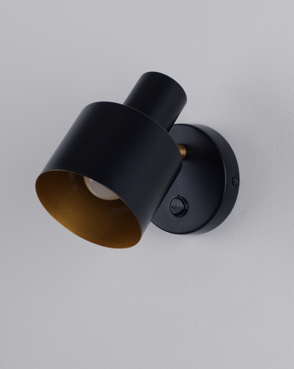 Светильник настенный Moderli V11271-1W Artis