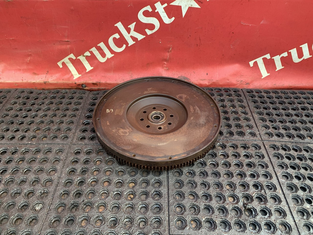 Маховик двигателя