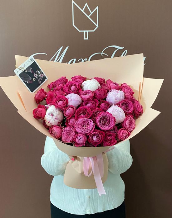 Кустовая Роза с Пионами Б-592