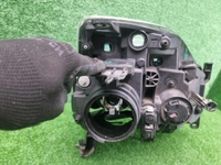 Фара левая Nissan X-Trail Т31 (2010-2015) ксенон