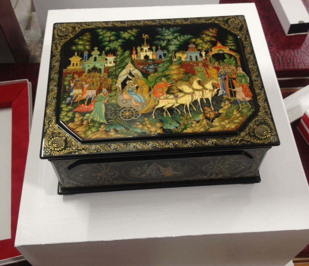 Ларец расписной "Золотой петушок". Палех