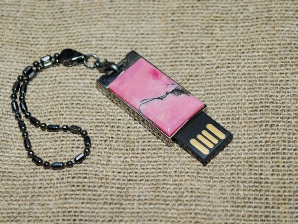 USB-флэшка 16Gb (родонит)