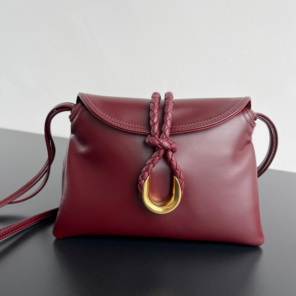 Bottega Veneta Baby Liberta 24 cm
