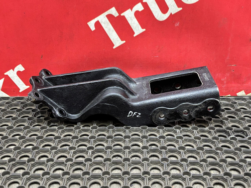 Кронштейн двигателя передний 2024г