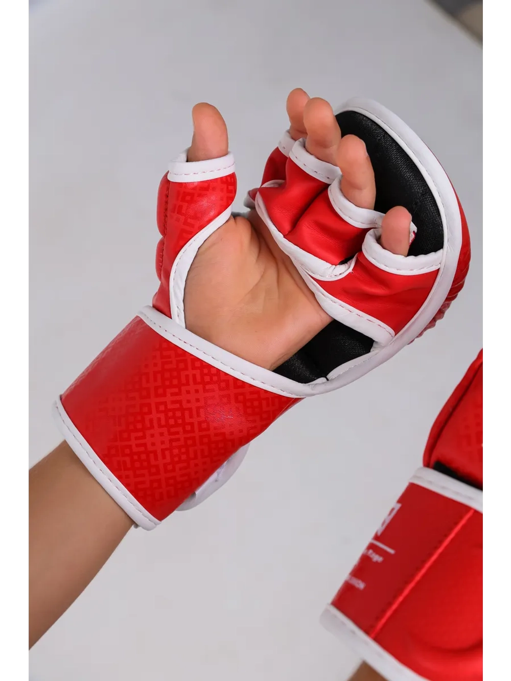 Соревновательные аккредитованные перчатки, крабы