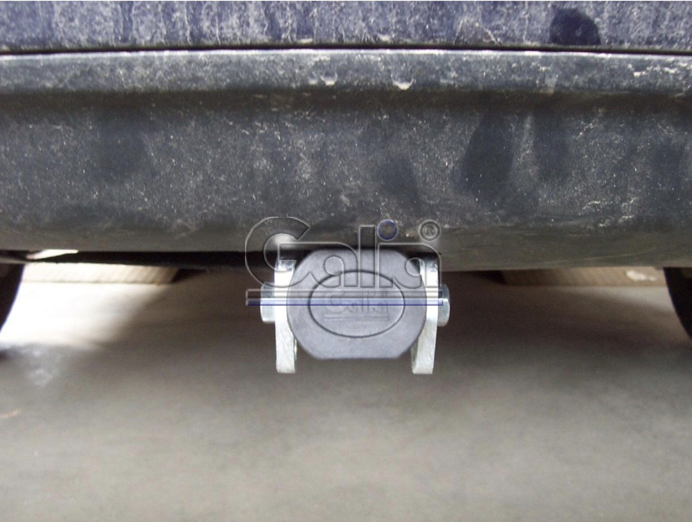 Фаркоп оцинкованный Galia F097C для Ford Mondeo седан/хетчбек 2000-2006(паспорт и сертификат в комплекте)(без электрики)