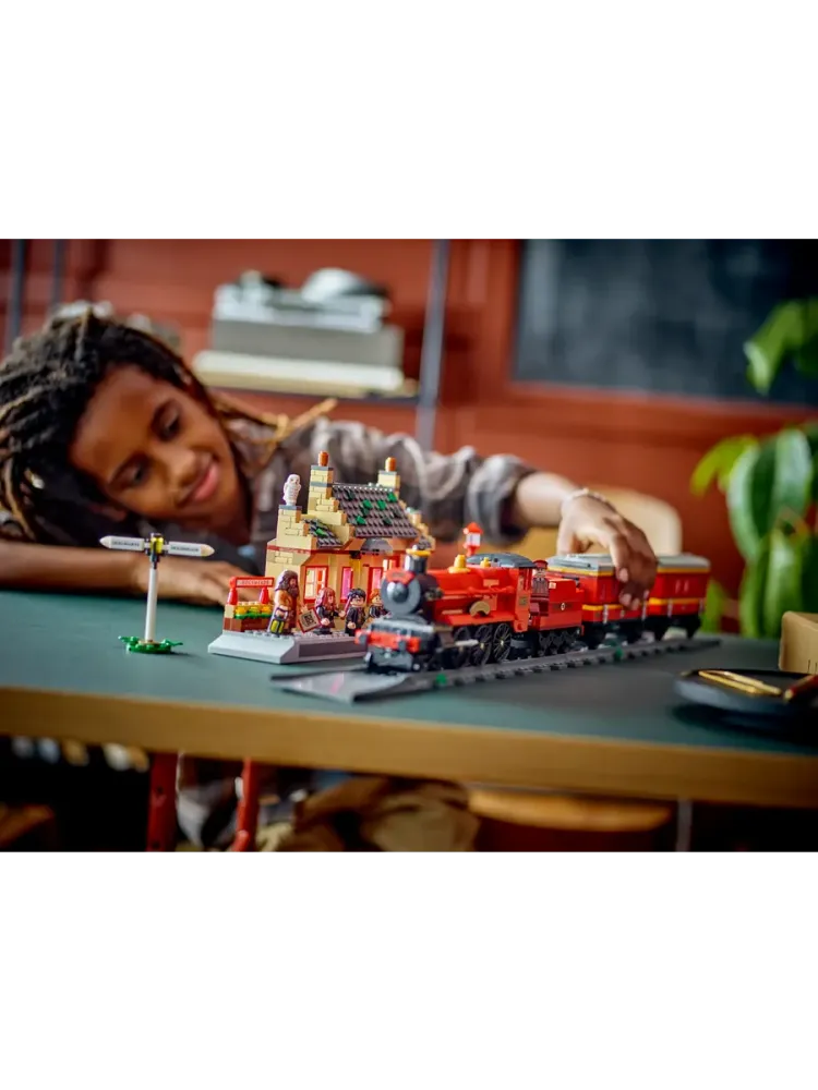 Конструктор Harry Potter 76423 Хогвартс-экспресс