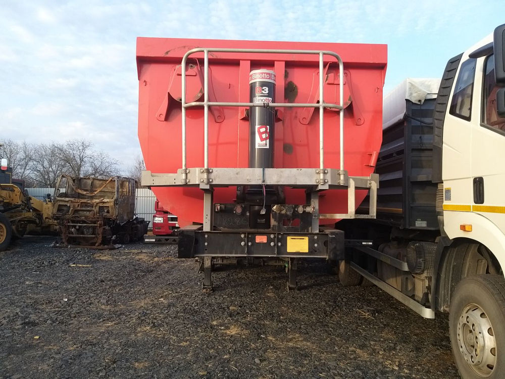 Grunwald 9453 Полуприцеп самосвальный 9453-0000010-50
