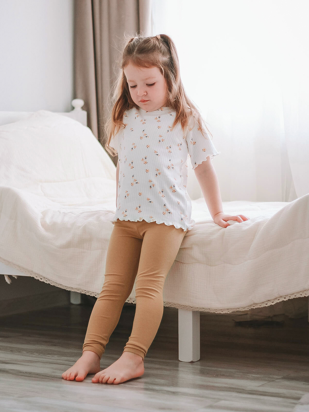 Футболка для девочек Mjölk White Flowers