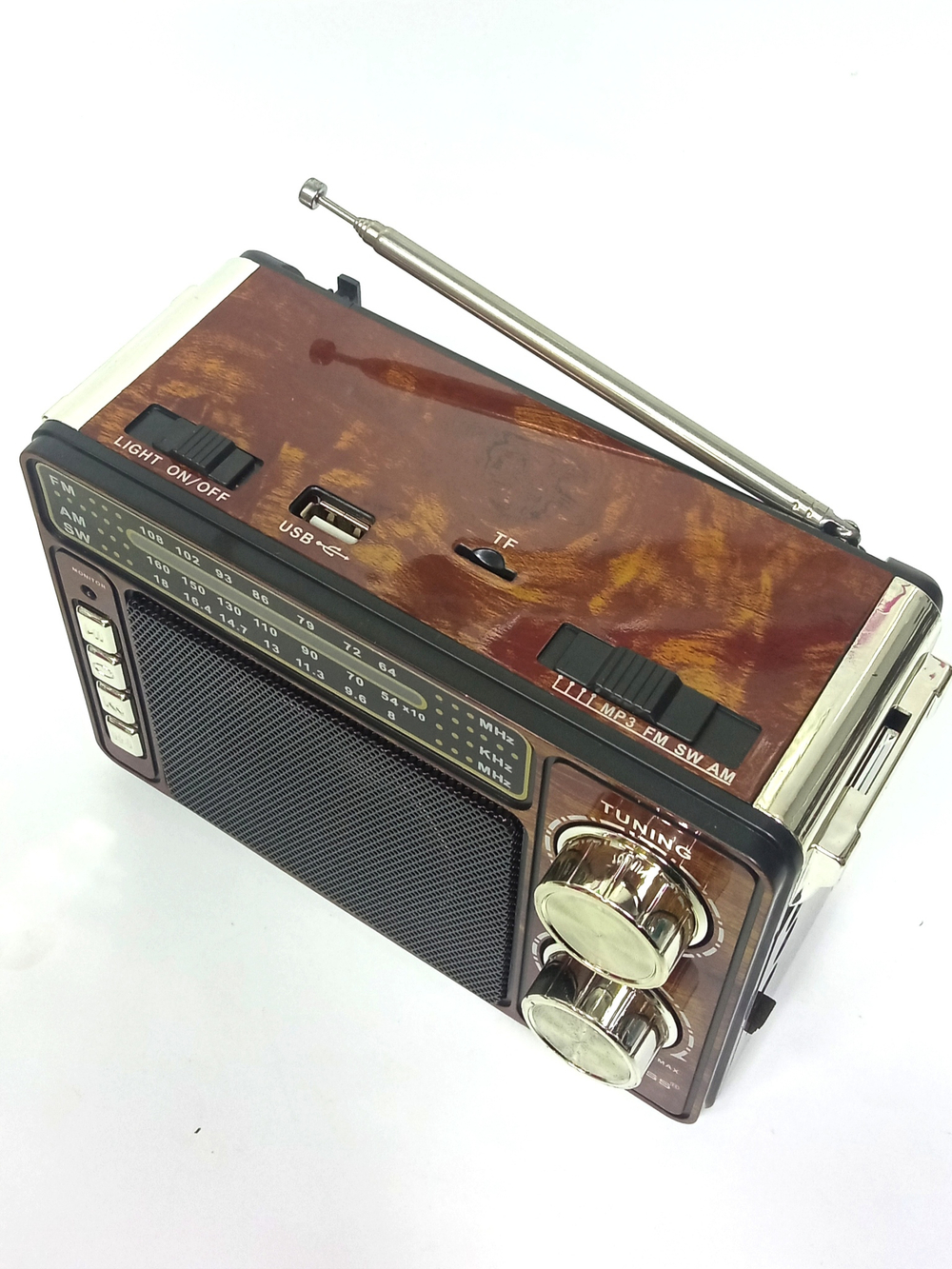 Радиоприемник с MP3 плеером LuxeBass LB-A66