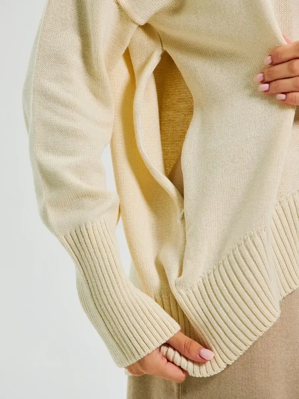 Джемпер для беременных и кормящих мам