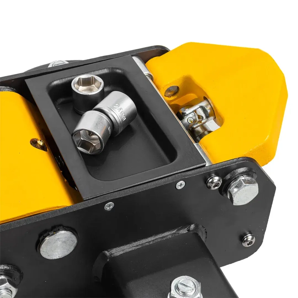 Домкрат подкатной гидравлический 1.5т (h min 70мм, h max 610мм) JCB JCB-TH32006