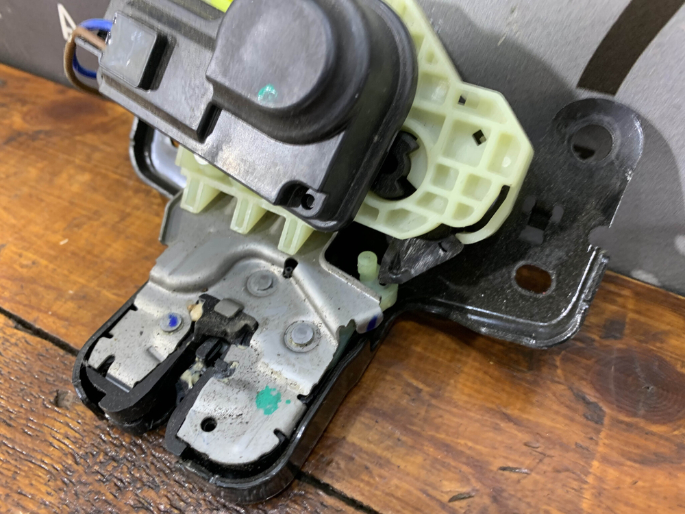 Замок багажника Haval F7 19-нв Б/У Оригинал 6305100XKY74A